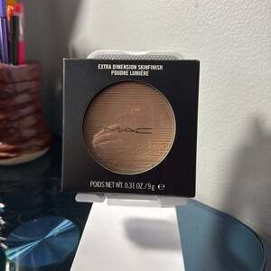 MAC Extra Dimension Skinfinish Oh, Darling‎